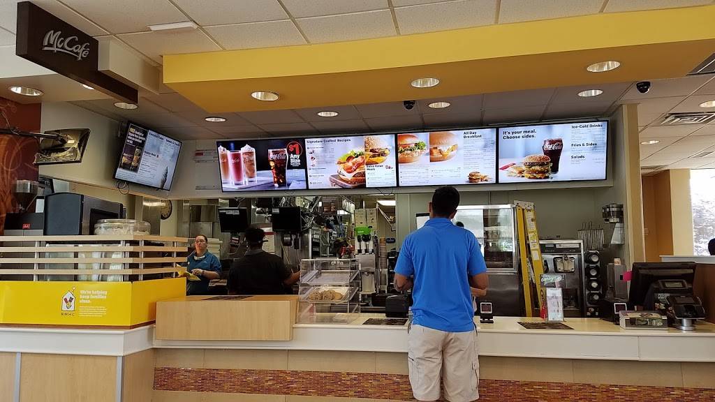 McDonalds | cafe | 219 Marlboro Ave, Easton, MD 21601, USA | 4108193116 OR +1 410-819-3116