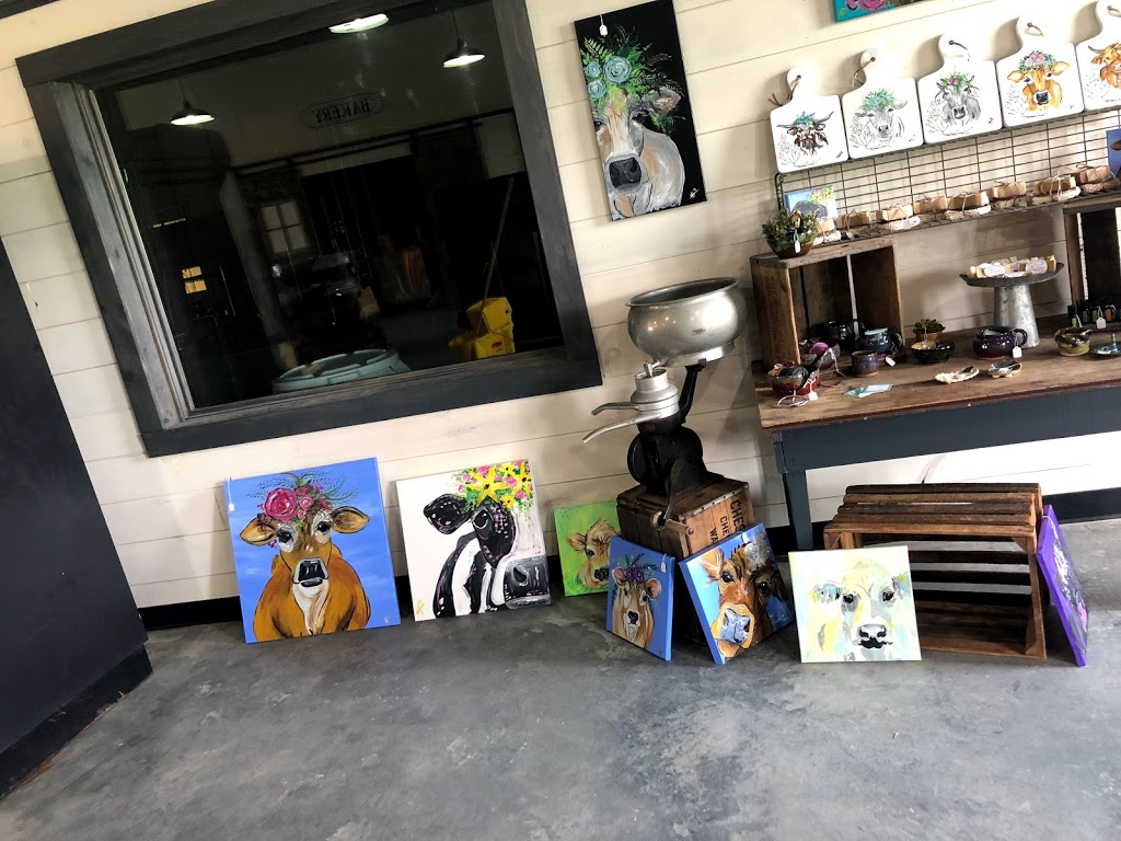 Deliteful Dairy | restaurant | 16230 Long Delite Ln, Williamsport, MD 21795, USA | 3012230032 OR +1 301-223-0032