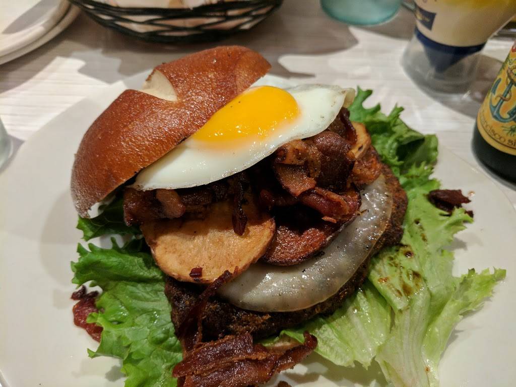 Barneys Gourmet Hamburgers | meal takeaway | 5819 College Ave, Oakland, CA 94618, USA | 5106010444 OR +1 510-601-0444