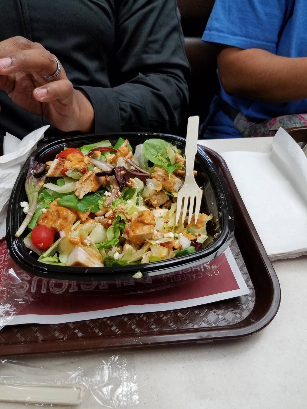 Wendys | restaurant | 960 Eastlake Pkwy, Chula Vista, CA 91914, USA | 6193976810 OR +1 619-397-6810