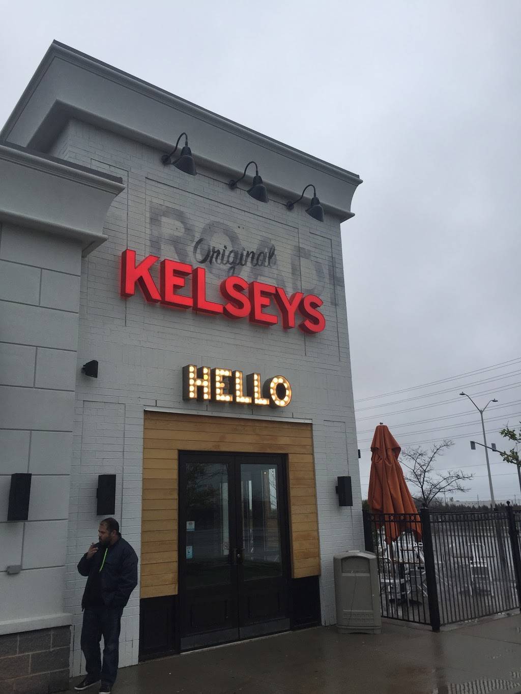 Kelseys Original Roadhouse | restaurant | 3549 Wyecroft Rd, Oakville, ON L6L 0B7, Canada | 9058259134 OR +1 905-825-9134