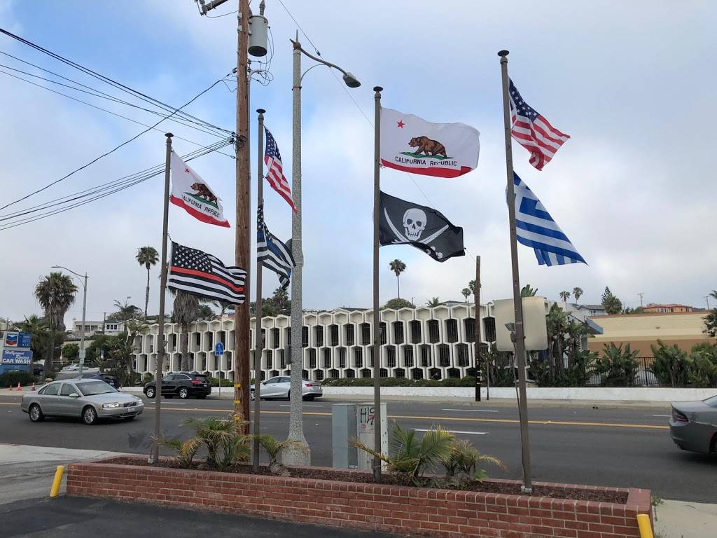 1511 Fifteen Eleven | restaurant | 1511 S Pacific Coast Hwy, Redondo Beach, CA 90277, USA | 3103161047 OR +1 310-316-1047