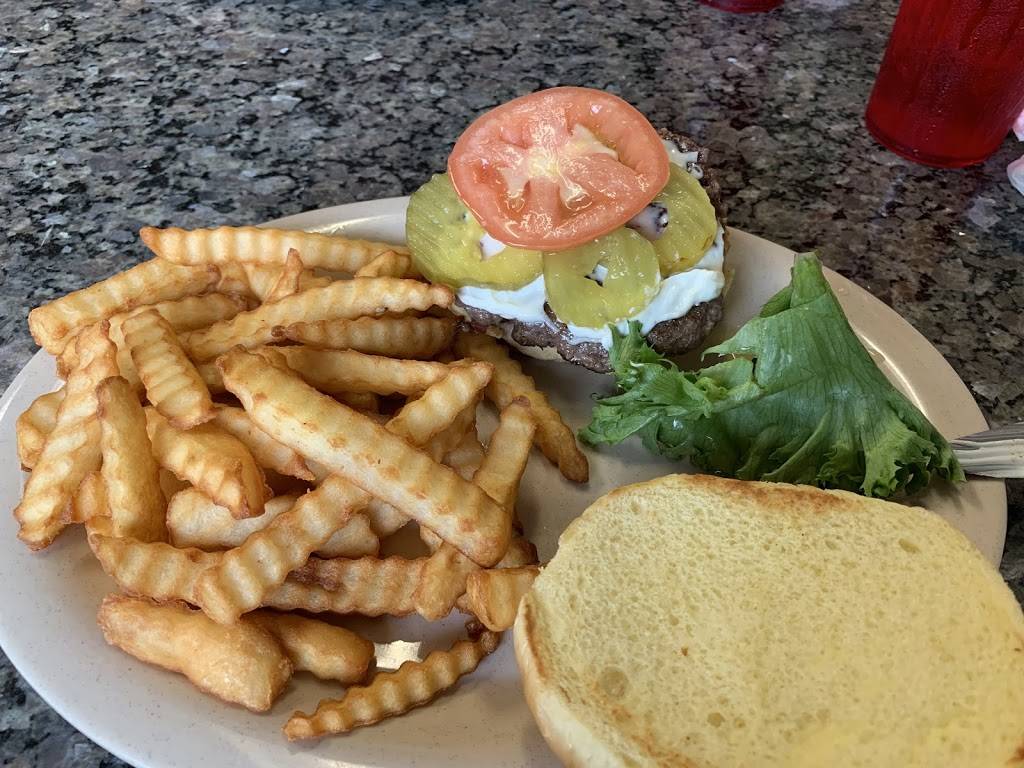 Darlin Grammas Cafe | cafe | 13685 US-441, Summerfield, FL 34491, USA | 3523074991 OR +1 352-307-4991