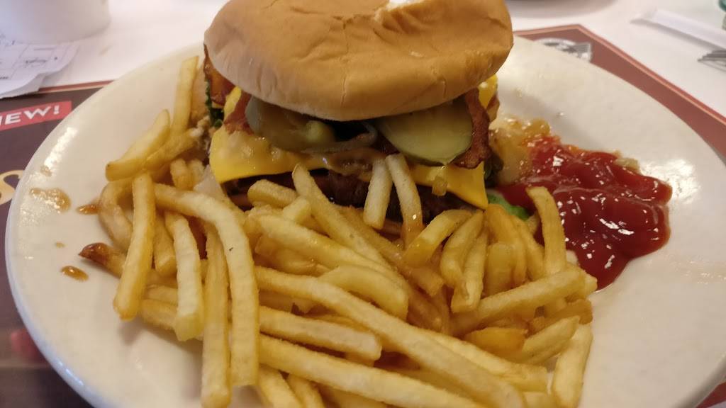 Steak n Shake | restaurant | 3980 Wedgewood Ln, The Villages, FL 32162, USA | 3862138786 OR +1 386-213-8786