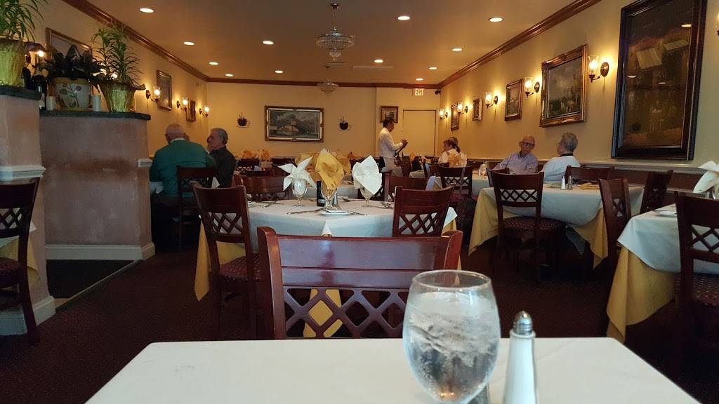 La Villetta | restaurant | 968 Fulton St, Farmingdale, NY 11735, USA | 5167520445 OR +1 516-752-0445