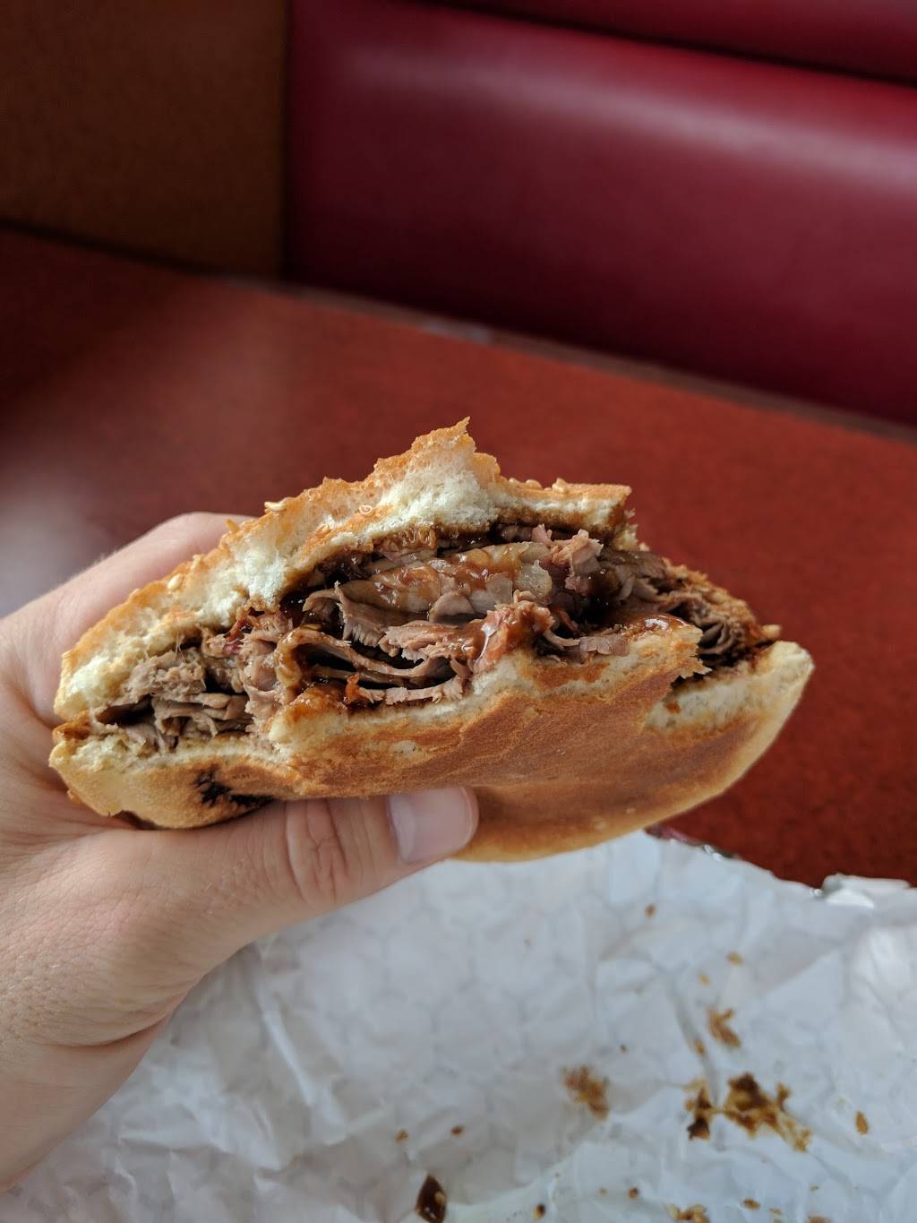 Tally Ho Restaurant | restaurant | 1536 Main St W, Hamilton, ON L8S 1E4, Canada | 9055296043 OR +1 905-529-6043