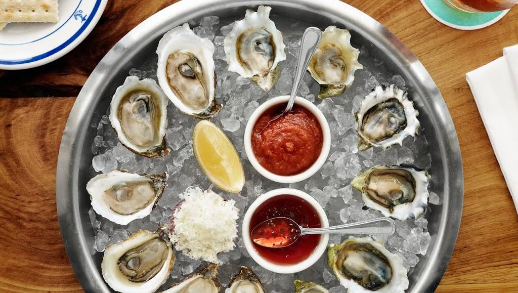 Pelican Larrys | restaurant | 1046 Pine Ridge Rd, Naples, FL 34108, USA | 2396490800 OR +1 239-649-0800