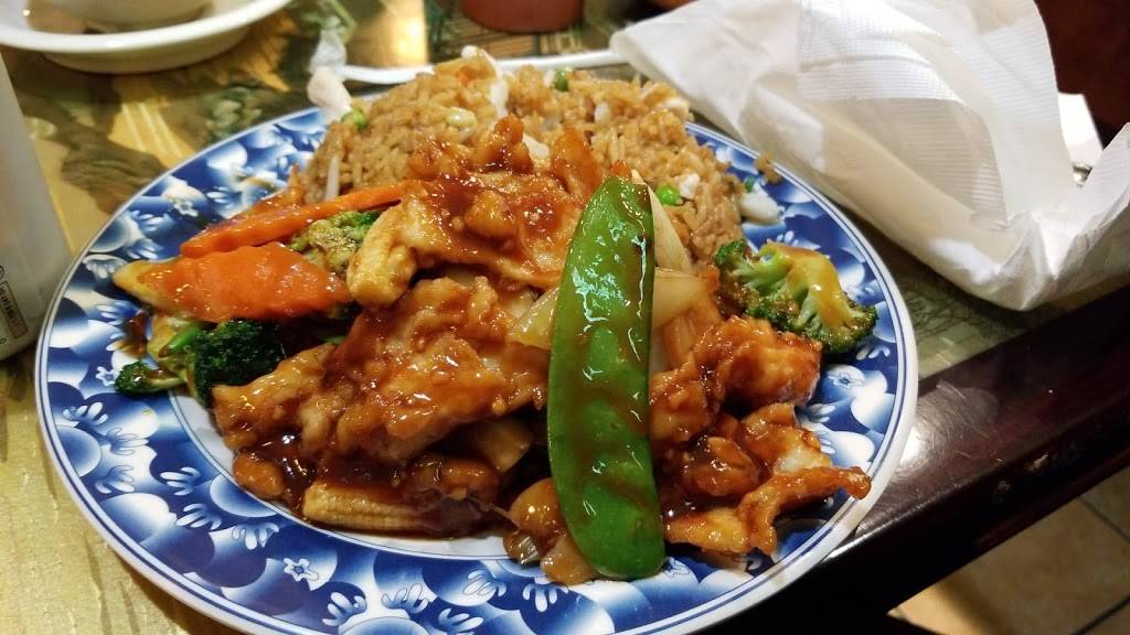 Fatimas Halal Kitchen | restaurant | 25-25 Broadway, Astoria, NY 11106, USA | 7182780080 OR +1 718-278-0080