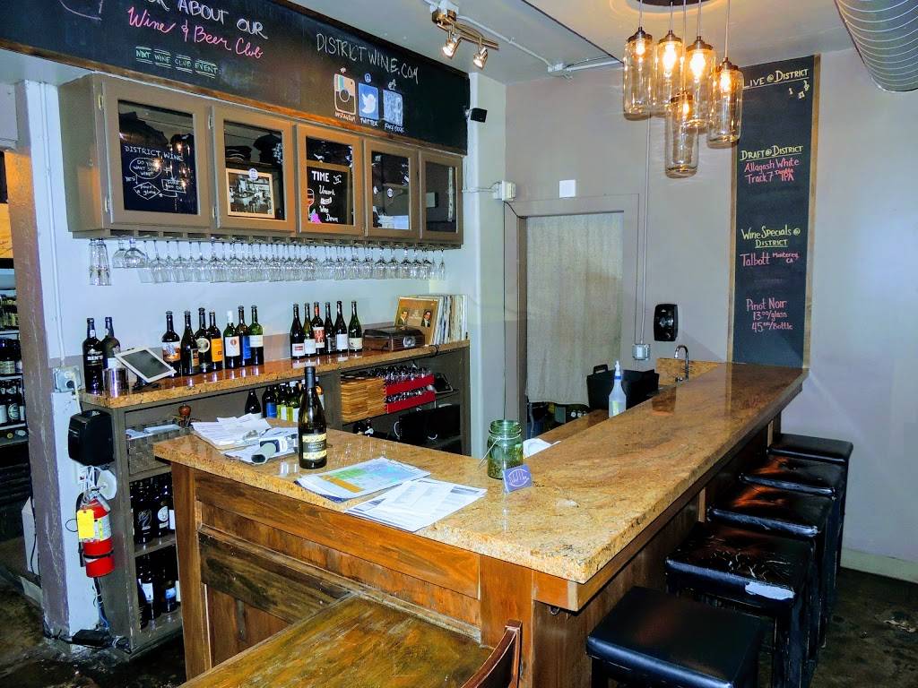 District Wine | restaurant | 144 Linden Ave, Long Beach, CA 90802, USA | 5626120411 OR +1 562-612-0411
