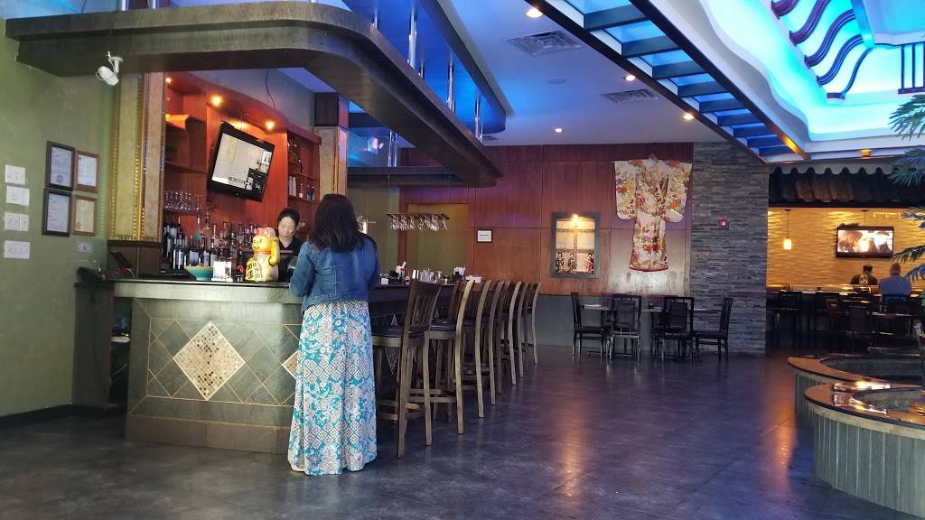 Sake House Japanese Sushi & Hibachi Restaurant | restaurant | 4952 Centre Pointe Dr #112, North Charleston, SC 29418, USA | 8435668863 OR +1 843-566-8863