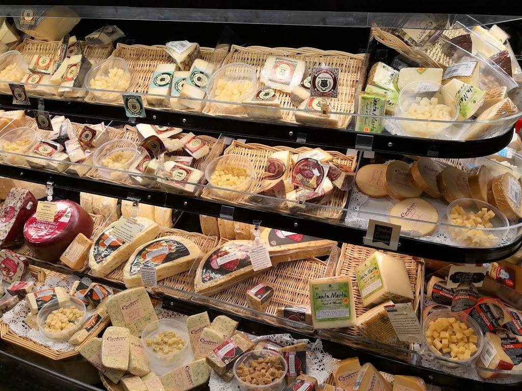 Cardonas Market | bakery | 340 Delaware Ave, Albany, NY 12209, USA | 5184344838 OR +1 518-434-4838