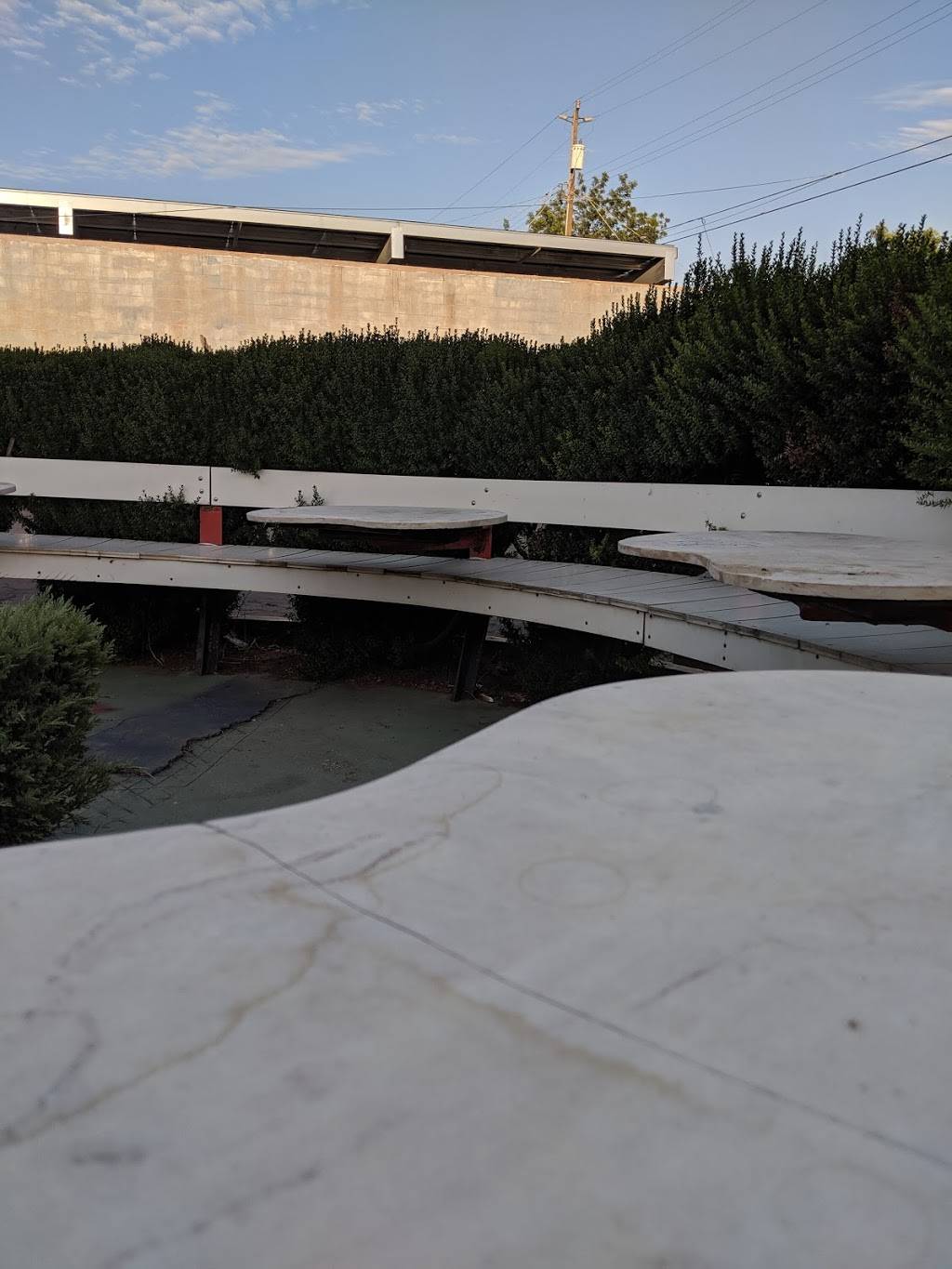 Andres Drive Inn | restaurant | 1419 Brundage Ln, Bakersfield, CA 93304, USA | 6613220044 OR +1 661-322-0044