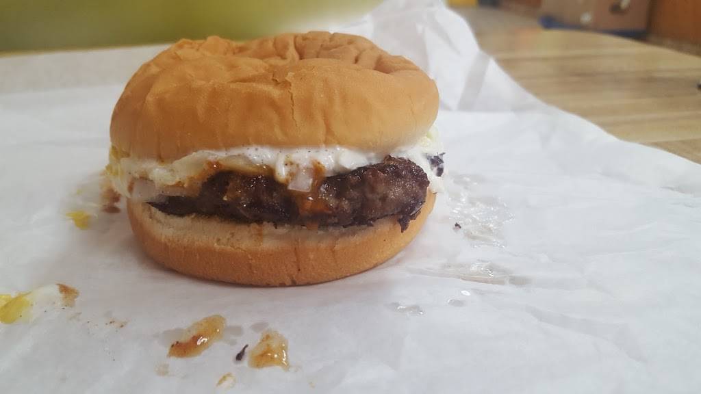 Melvins Hamburgers & Hot Dogs | restaurant | 133 W Broad St, Elizabethtown, NC 28337, USA | 9108622763 OR +1 910-862-2763