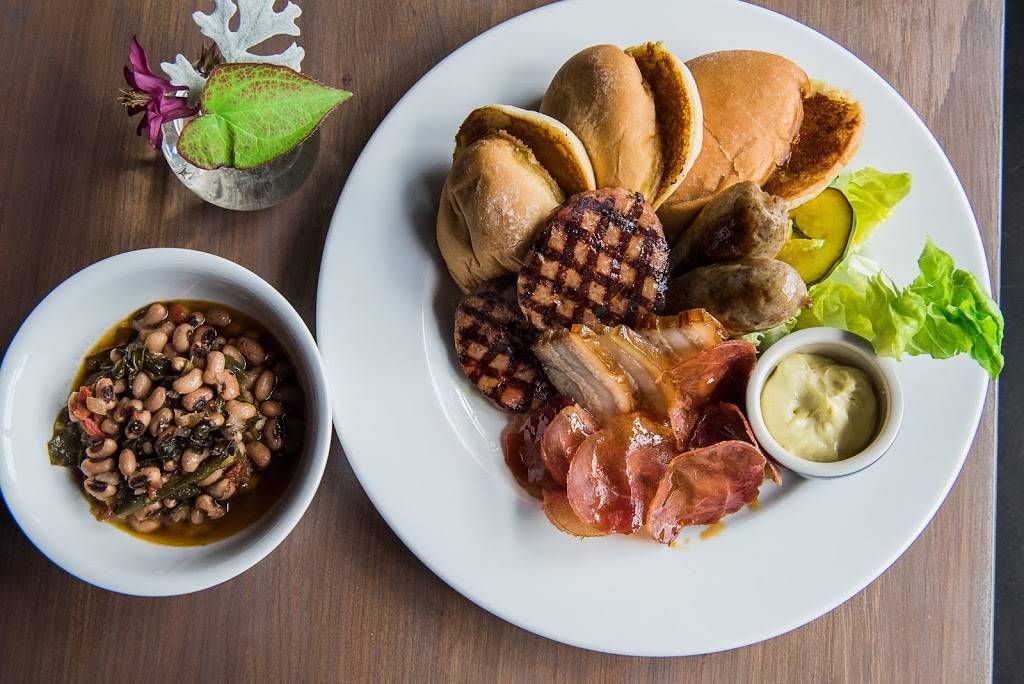 Grand Army Tavern | restaurant | 901 NE Oneonta St, Portland, OR 97211, USA | 5038416195 OR +1 503-841-6195