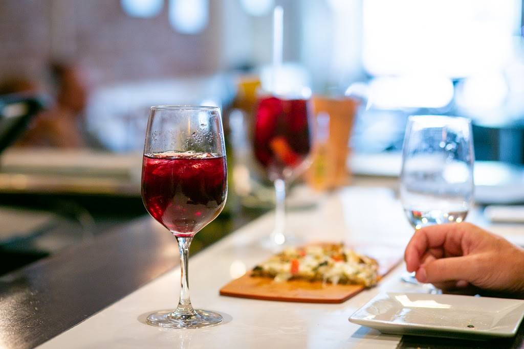 Splash Wine Lounge and Bistro | night club | 3043 University Ave, San Diego, CA 92104, USA | 6192960714 OR +1 619-296-0714