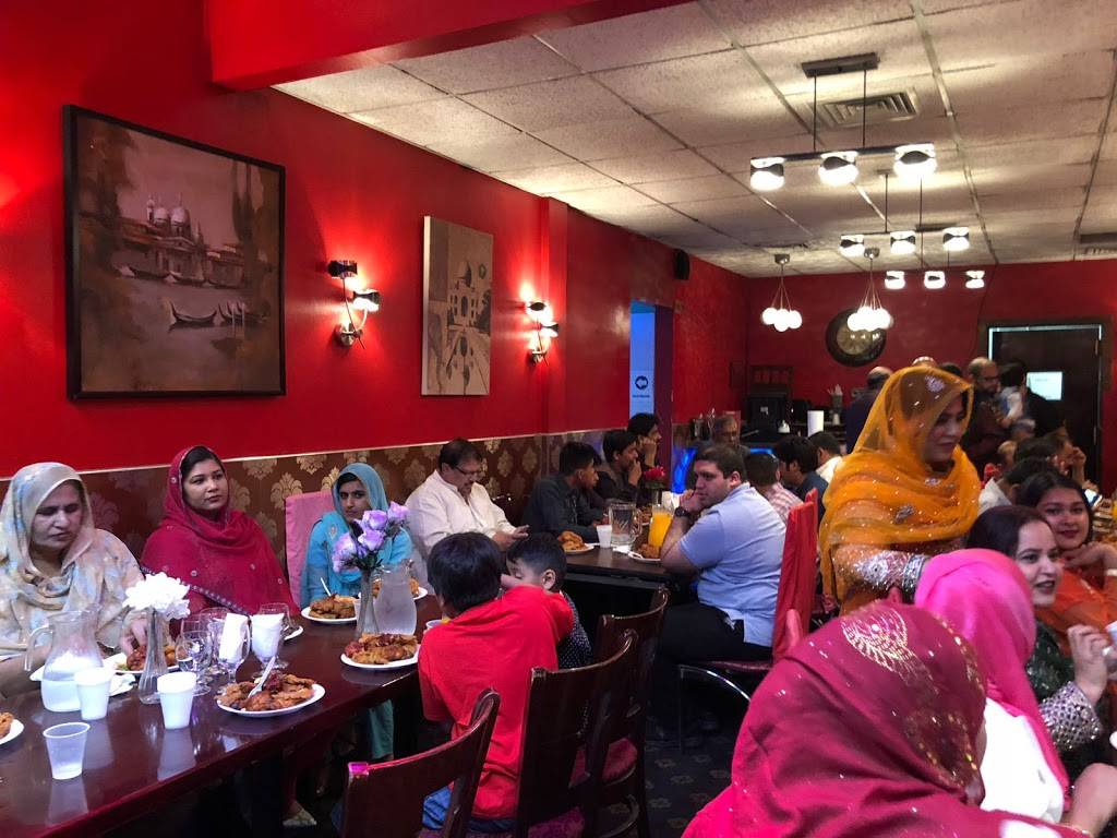 Taj Mahal Restaurant & Party Hall | restaurant | 148-01 Hillside Avenue, Queens, NY 11366, USA | 7182972201 OR +1 718-297-2201