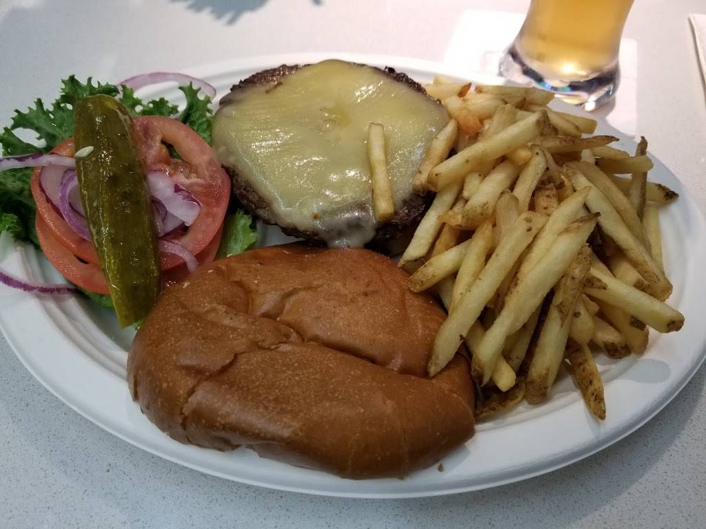 Tapas & Taps | restaurant | 780 S Airport Blvd Terminal G, San Francisco, CA 94128, USA | 6508216940 OR +1 650-821-6940