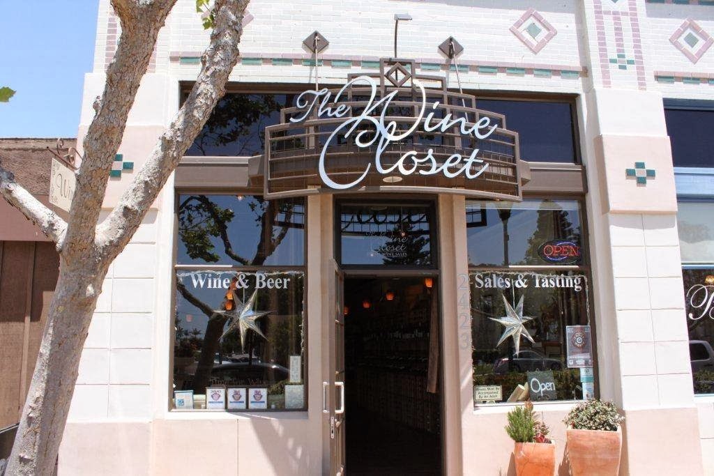 The Wine Closet | restaurant | 2423 Ventura Blvd, Camarillo, CA 93010, USA | 8053839812 OR +1 805-383-9812