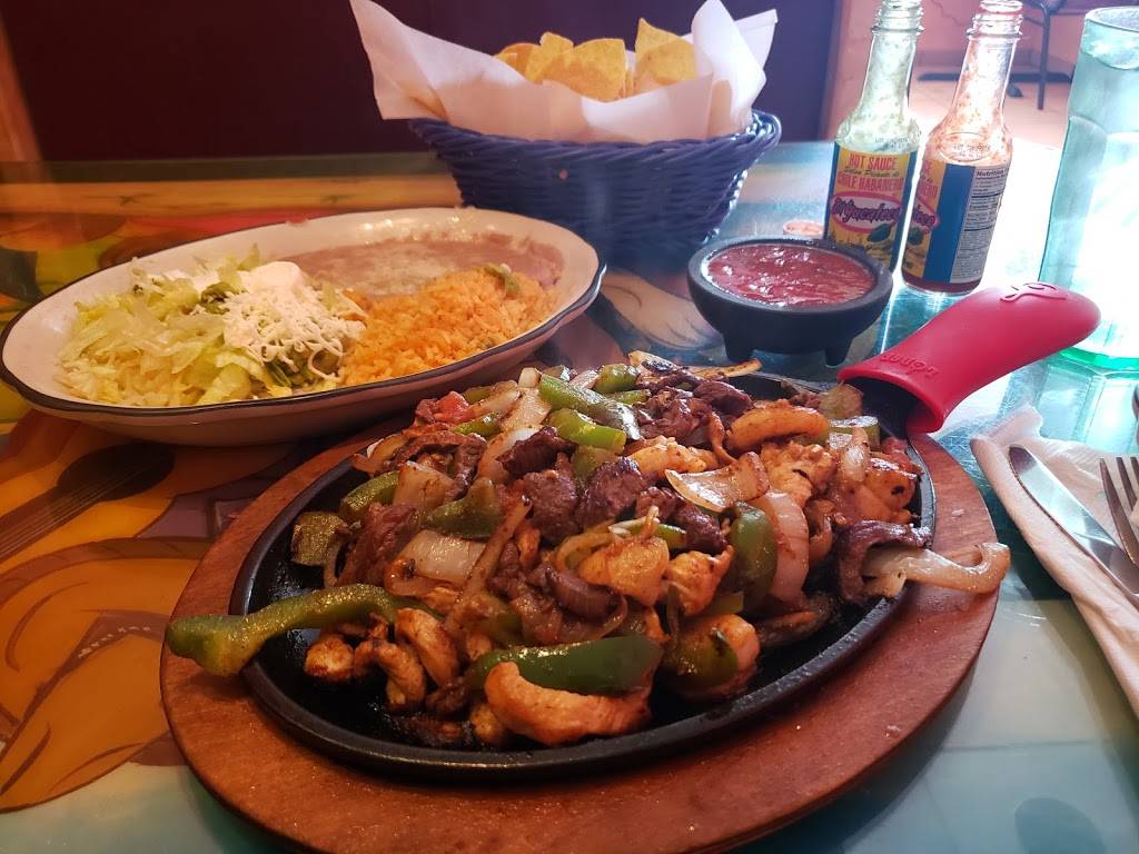 El Jalisco Mexican Restaurant | restaurant | 107 College Park Plaza, Johnstown, PA 15904, USA | 8142664400 OR +1 814-266-4400