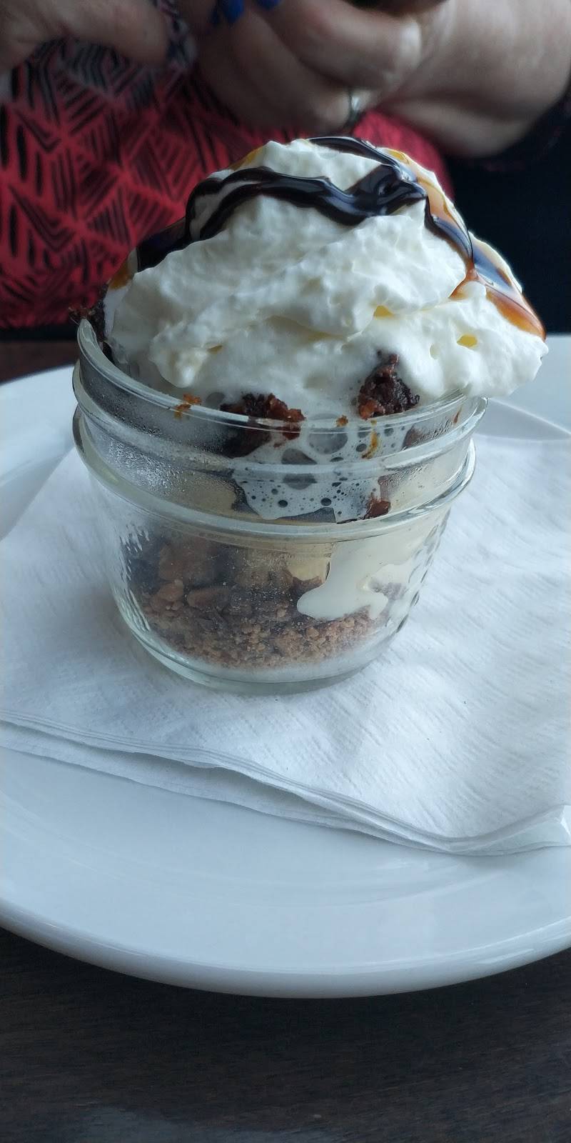 St. Louis Bar & Grill | restaurant | 408 Dunlop St W Unit 1, Barrie, ON L4N 1C2, Canada | 7057374989 OR +1 705-737-4989