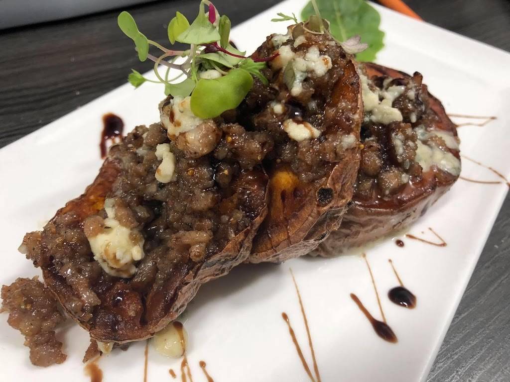 The Charred Oak Tavern | restaurant | 57 Center St, Middleborough, MA 02346, USA | 5089239034 OR +1 508-923-9034