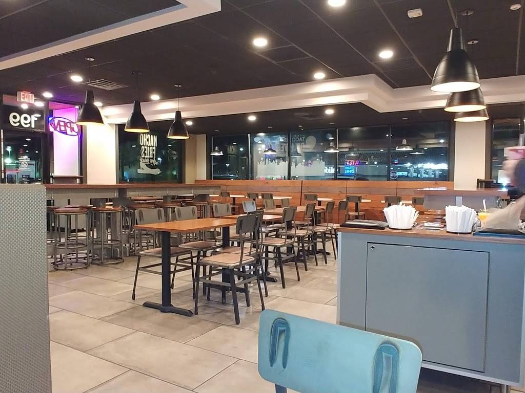Taco Bell | meal takeaway | 199 N Pecos Rd, Henderson, NV 89014, USA | 7022631818 OR +1 702-263-1818