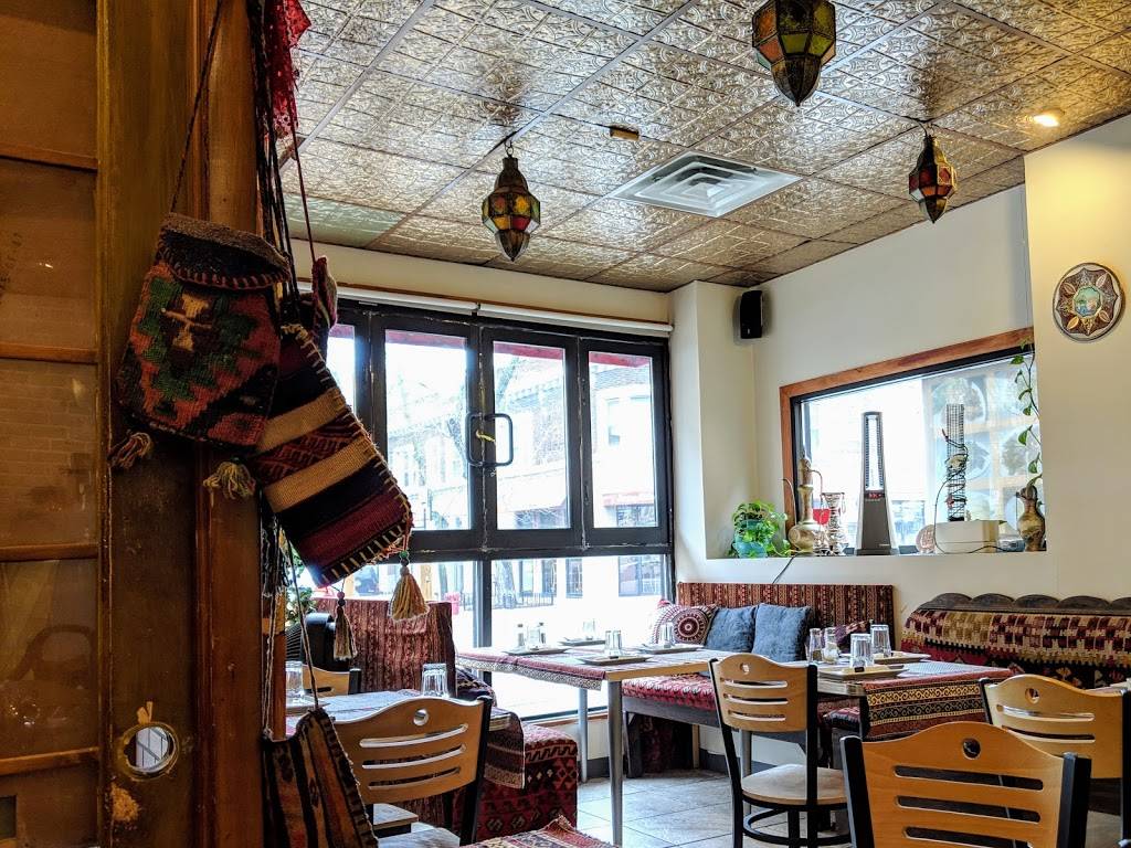 Anatolian Kitchen & Bakery | restaurant | 3151 N Broadway, Chicago, IL 60657, USA | 7736665111 OR +1 773-666-5111