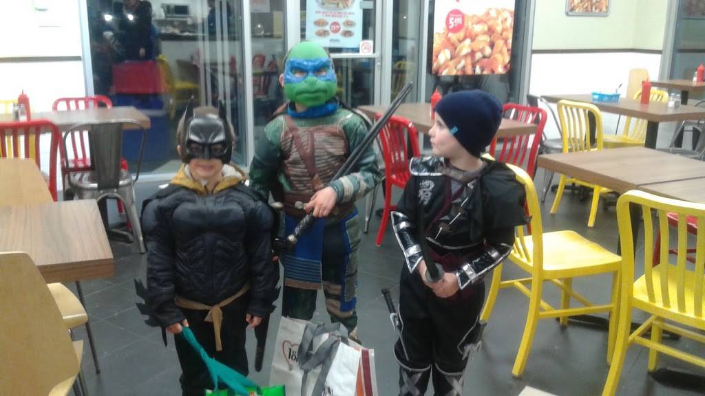 Valentine | restaurant | 288 Boulevard Desjardins, Maniwaki, QC J9E 2E5, Canada | 8198920802 OR +1 819-892-0802