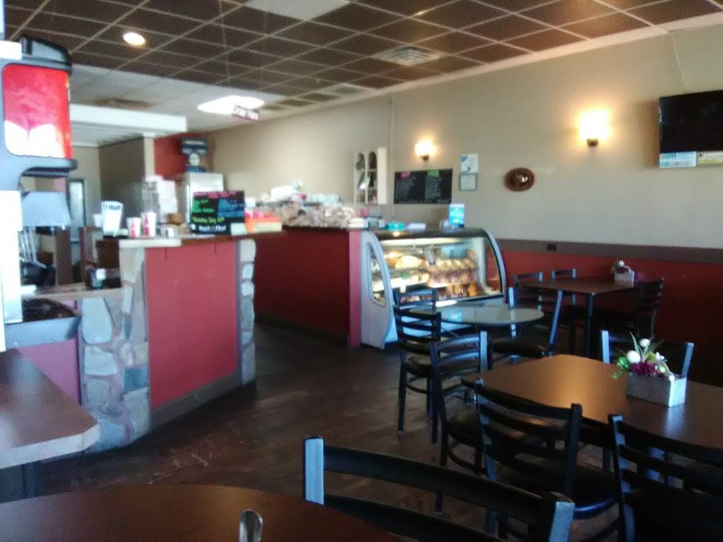 The Lunch Pail | restaurant | 14 W Main St, Fremont, MI 49412, USA | 2319249100 OR +1 231-924-9100