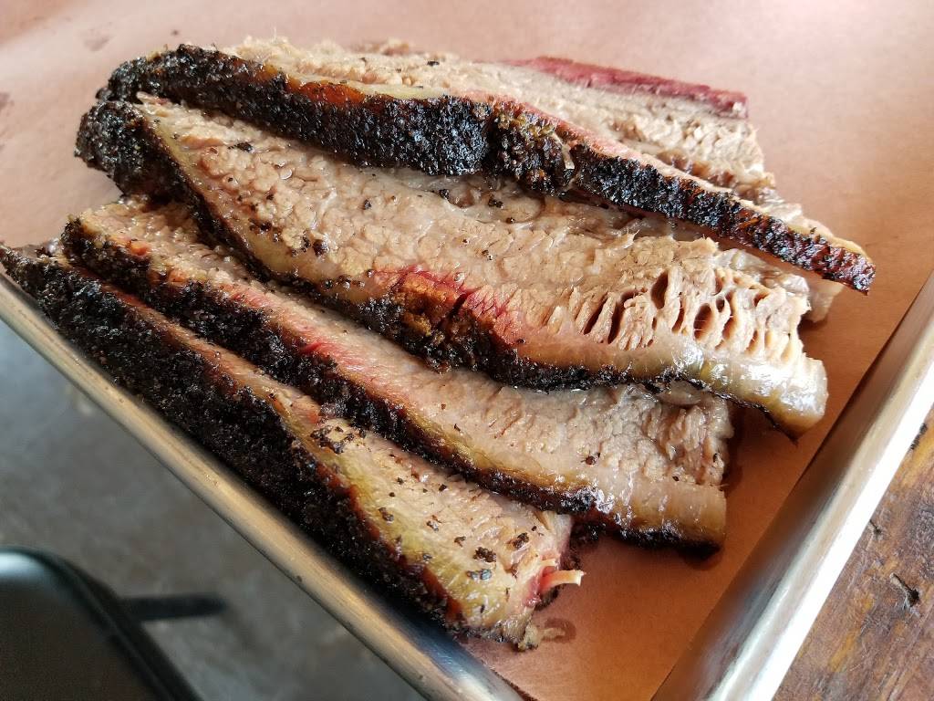 2M Smokehouse | restaurant | 2731 S WW White Rd, San Antonio, TX 78222, USA | 2108859352 OR +1 210-885-9352
