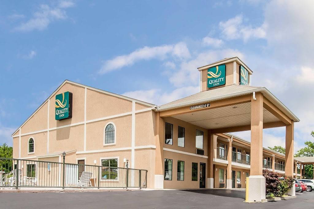 Quality Inn Savannah South | restaurant | 1645 Pickwick St Hwy. 128 S, Savannah, TN 38372, USA | 7319254141 OR +1 731-925-4141