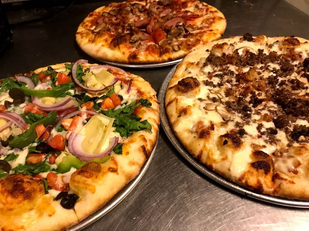 Riverboat Pizza Company | restaurant | 5975 Ogeechee Rd #1200, Savannah, GA 31419, USA | 9127776788 OR +1 912-777-6788