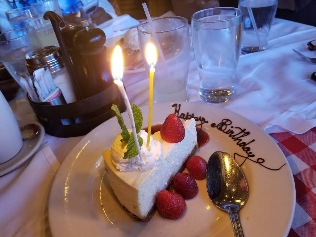 Maggianos Little Italy | restaurant | 21090 St Andrews Blvd, Boca Raton, FL 33433, USA | 5613618244 OR +1 561-361-8244