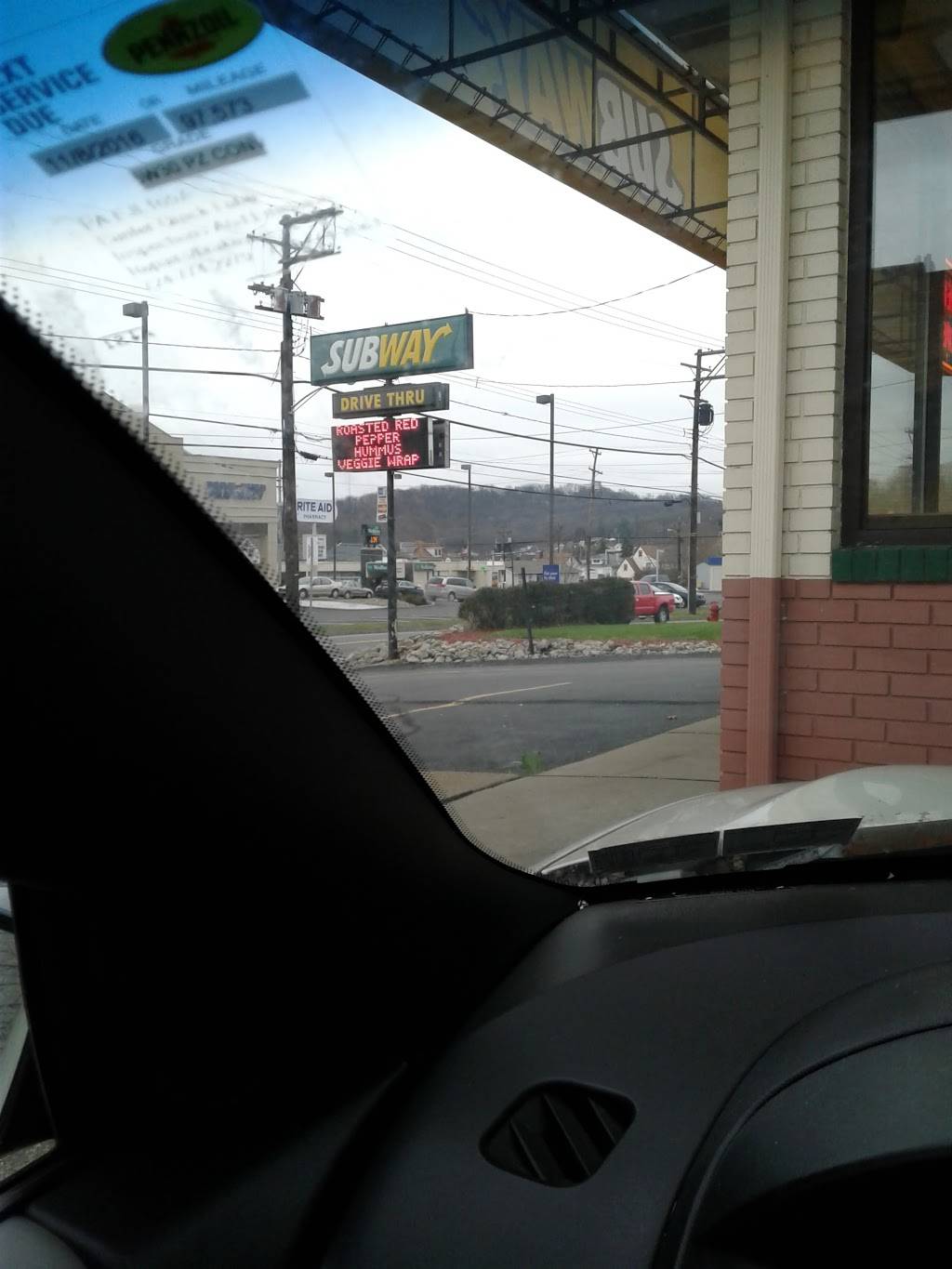 Subway | restaurant | 2693 Brodhead Rd, Aliquippa, PA 15001, USA | 7243758090 OR +1 724-375-8090