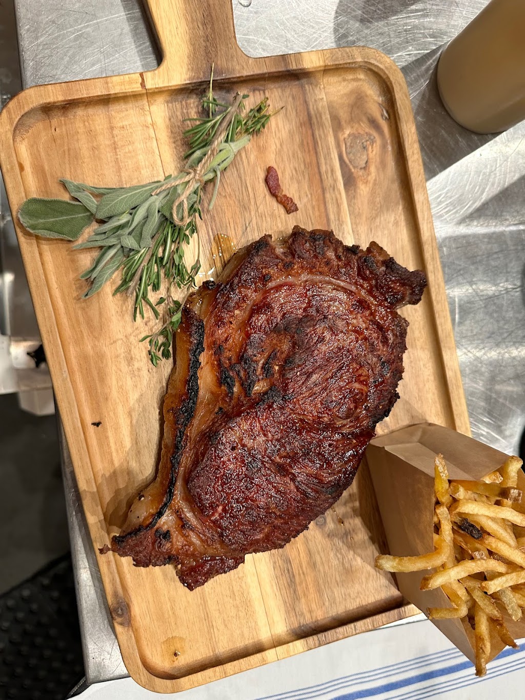 SteakCraft | restaurant | 102 Crossroads Blvd, Carmel-By-The-Sea, CA 93923, USA | 8319993030 OR +1 831-999-3030