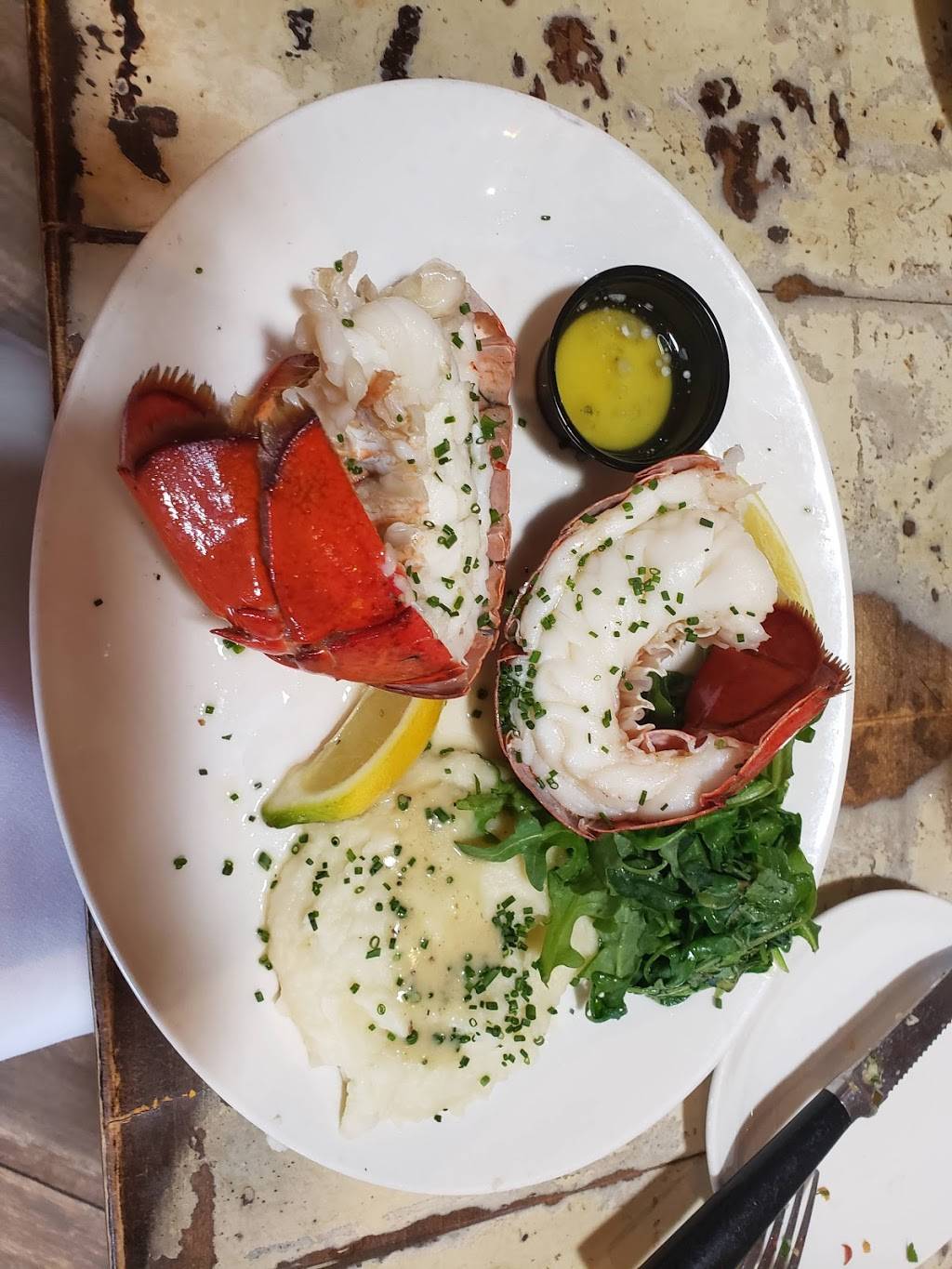 Pismos Coastal Grill | restaurant | 7937 N Blackstone Ave, Fresno, CA 93711, USA | 5594399463 OR +1 559-439-9463