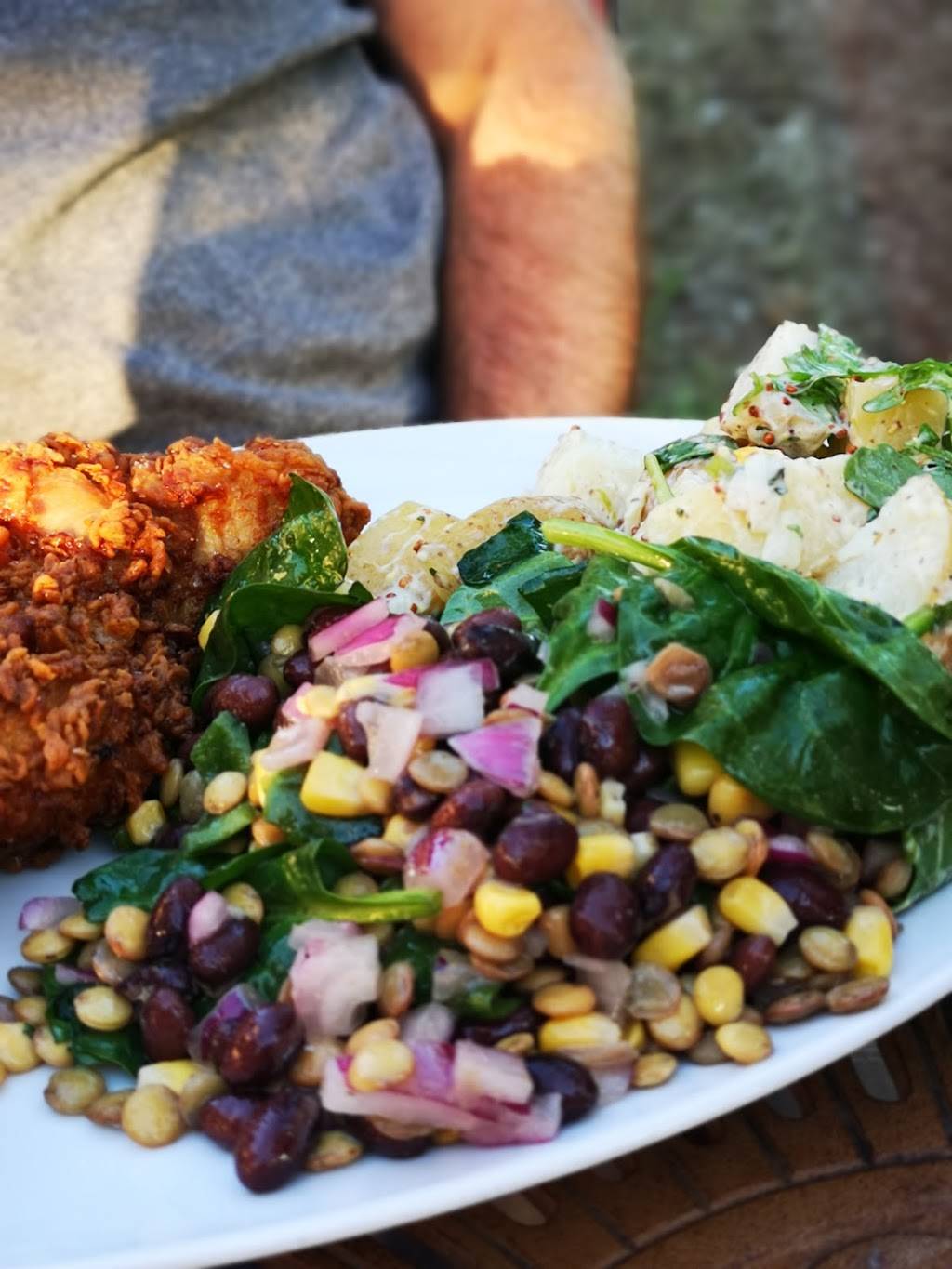 Borealis Grille & Bar (Guelph) | restaurant | 1388 Gordon St, Guelph, ON N1L 1C9, Canada | 5192659007 OR +1 519-265-9007