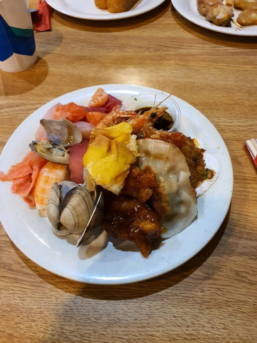 Hibachi Grill and Supreme Buffet | restaurant | 2051 Cottman Ave, Philadelphia, PA 19149, USA | 2157287222 OR +1 215-728-7222