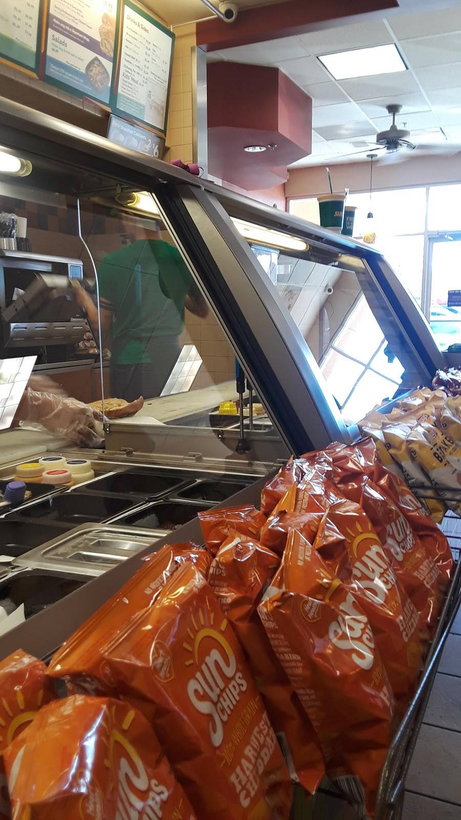 Subway | restaurant | 2851 Canyon Springs Pkwy Suite D, Riverside, CA 92507, USA | 9516539028 OR +1 951-653-9028