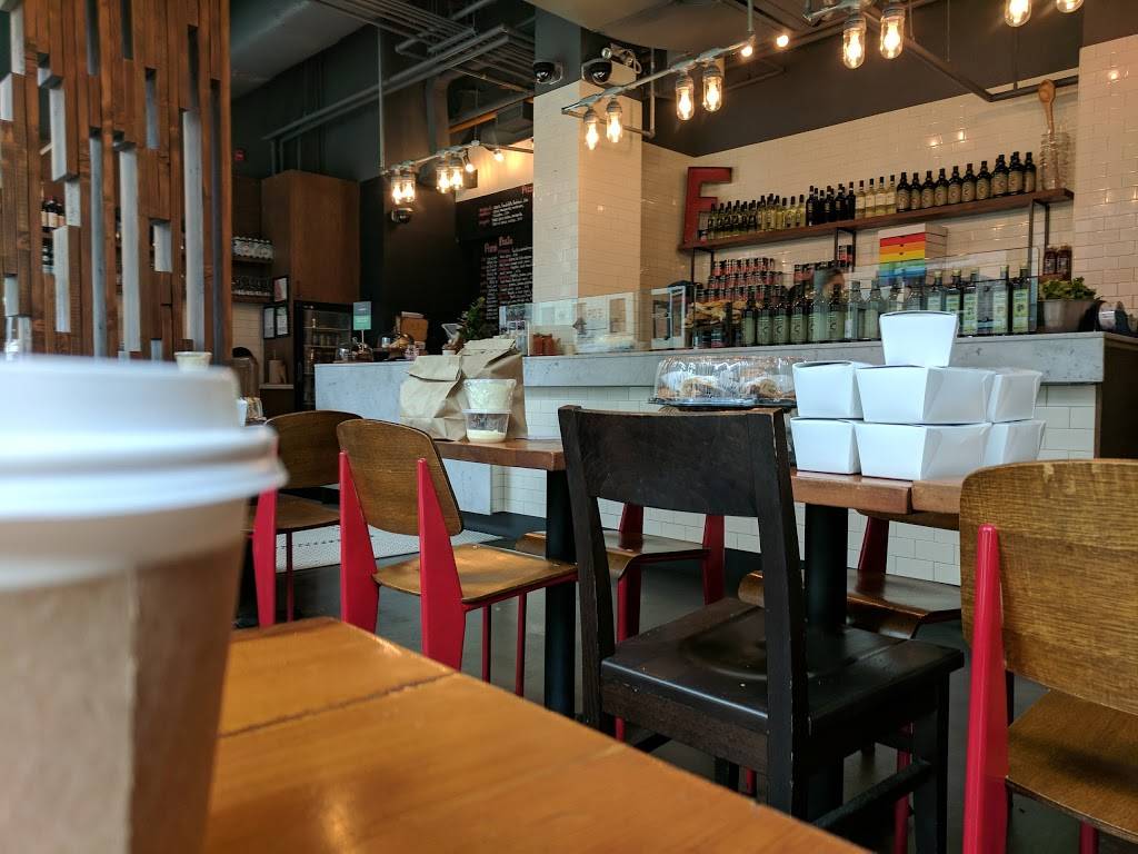 Fusaros East | restaurant | 294 Richmond St E Unit 102, Toronto, ON M5A 1P5, Canada | 6473473309 OR +1 647-347-3309