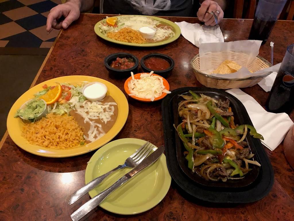 Casa Tequila | restaurant | 1405 Capitol Dr Suite K, Pewaukee, WI 53072, USA | 2627466966 OR +1 262-746-6966