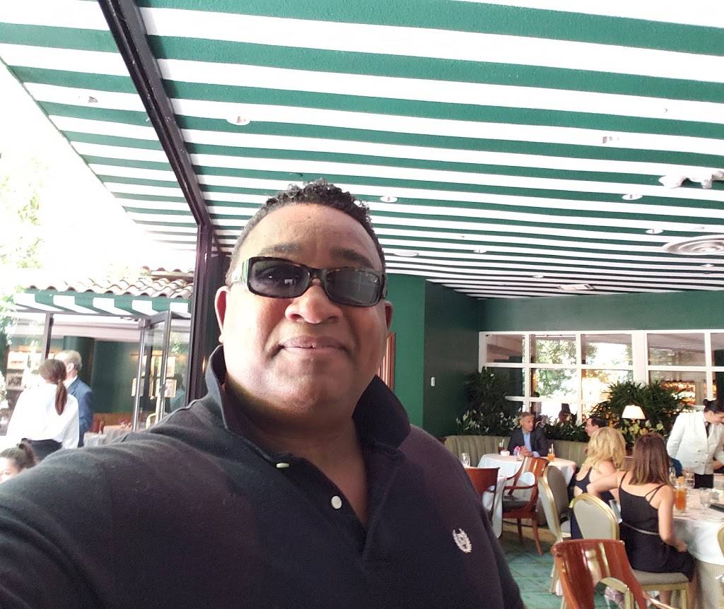 Polo Lounge | restaurant | 9641 Sunset Blvd, Beverly Hills, CA 90210, USA | 3108872777 OR +1 310-887-2777