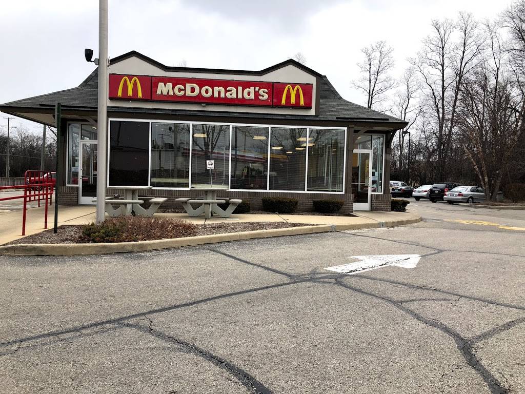 McDonalds | cafe | 431 E Grand, Lake Villa, IL 60046, USA | 8472650050 OR +1 847-265-0050