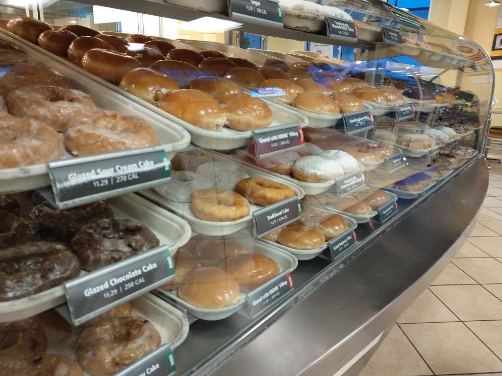 Krispy Kreme | bakery | 9040 B, Dyer St, El Paso, TX 79904, USA | 9156130044 OR +1 915-613-0044