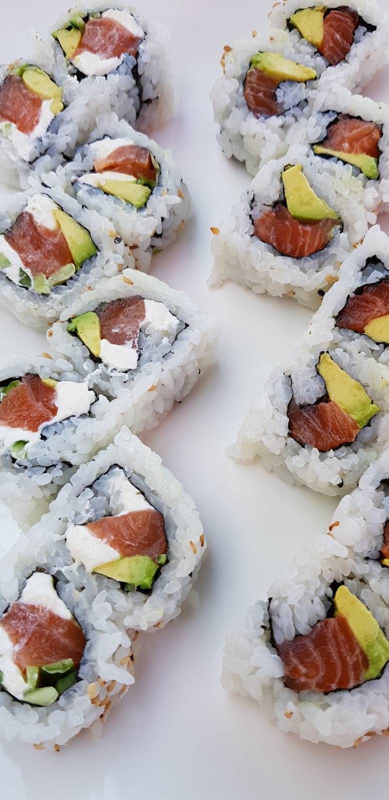 Moto Azabu Sushi Bar & Grill | restaurant | 517 W Washington Blvd, Marina Del Rey, CA 90292, USA | 3103054600 OR +1 310-305-4600