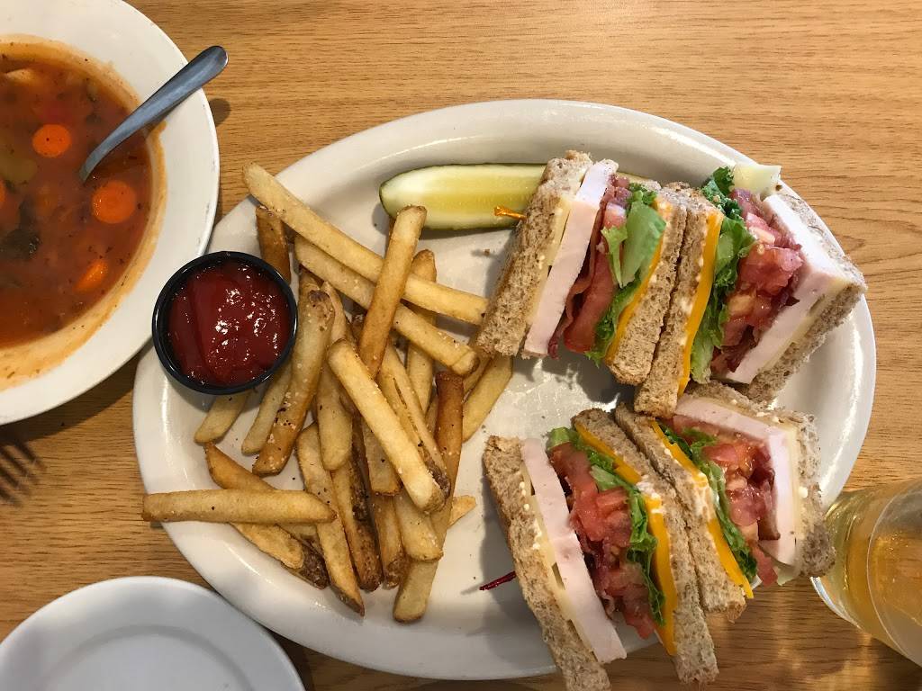 Magnum Boating, Inc. @ Indian Pointe Marina | restaurant | 2031 Morewood Rd, Hardy, VA 24101, USA | 5407192427 OR +1 540-719-2427