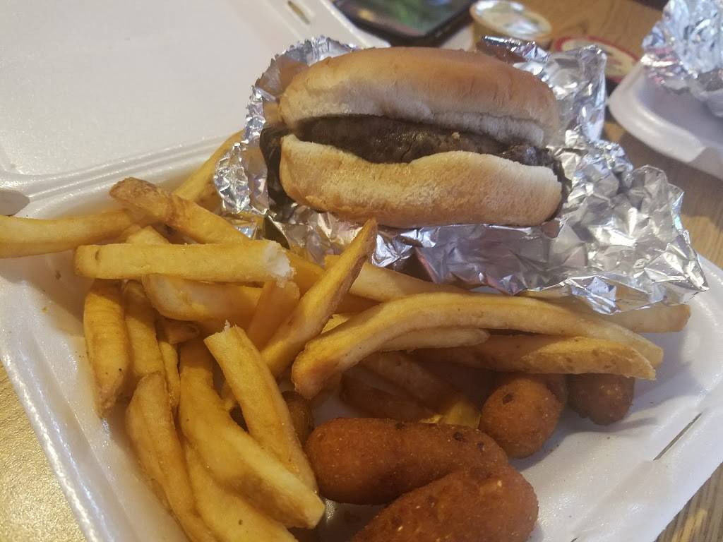 Cook Out | restaurant | 1688 E Market St, Harrisonburg, VA 22801, USA | 8665470011 OR +1 866-547-0011