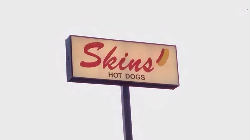 Skins Hot dogs | meal takeaway | 275 Market St, Seneca, SC 29678, USA | 8648859811 OR +1 864-885-9811