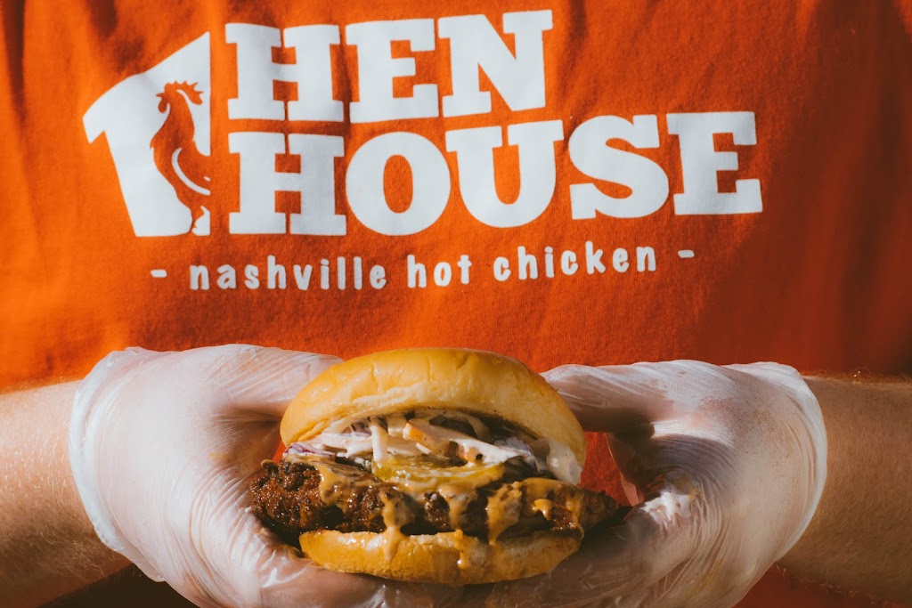 Hen House Nashville Hot Chicken | restaurant | 200 Main St, Tonawanda, NY 14150, USA | 7166946317 OR +1 716-694-6317