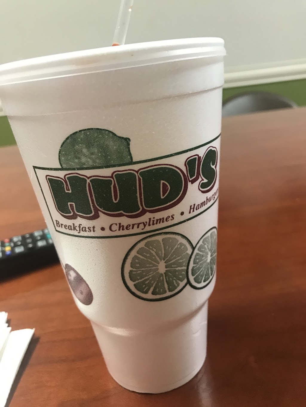Huds | restaurant | 7311 W Amarillo Blvd, Amarillo, TX 79106, USA | 8063511499 OR +1 806-351-1499
